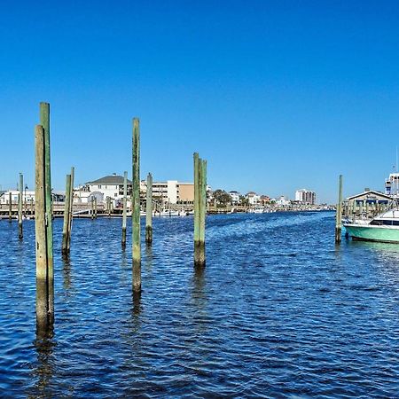 Ferienwohnung Breezy Beach Retreat With 180-Degree Ocean Views! Carolina Beach Exterior foto