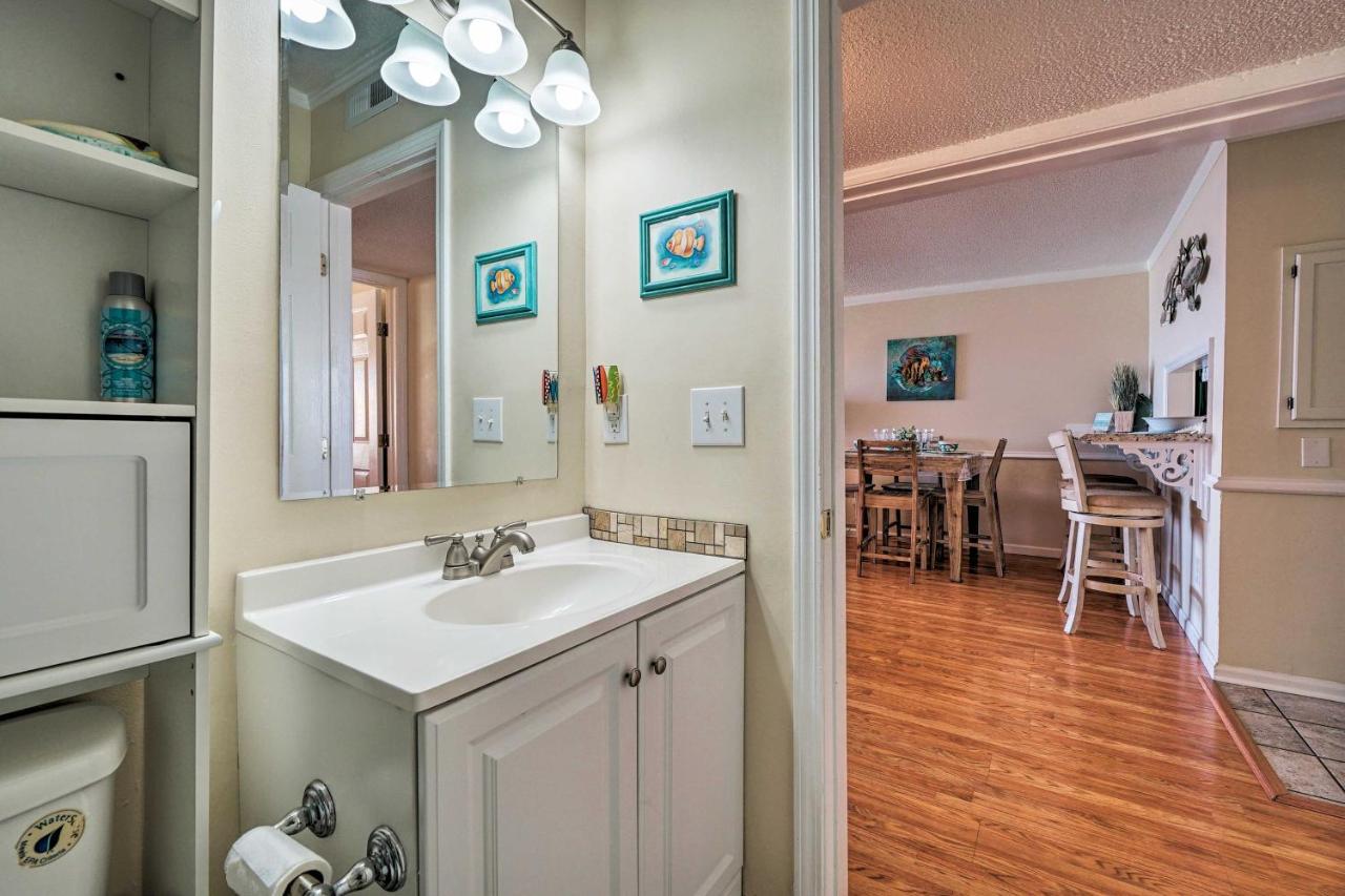 Ferienwohnung Breezy Beach Retreat With 180-Degree Ocean Views! Carolina Beach Exterior foto