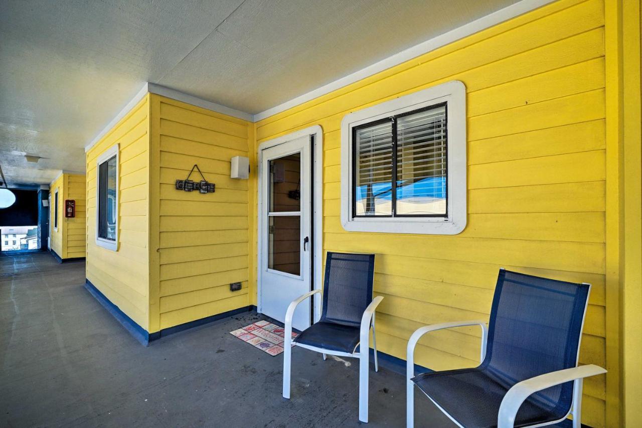Ferienwohnung Breezy Beach Retreat With 180-Degree Ocean Views! Carolina Beach Exterior foto