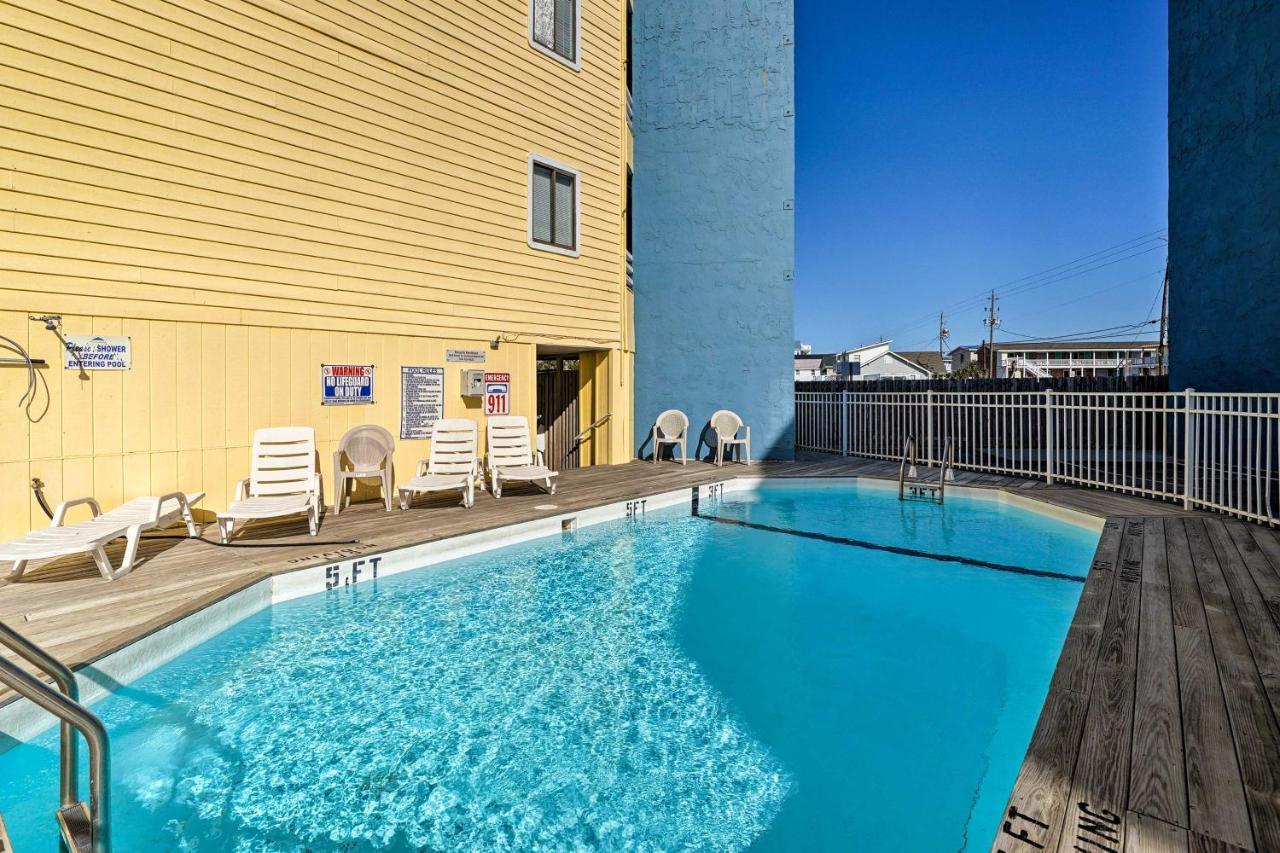 Ferienwohnung Breezy Beach Retreat With 180-Degree Ocean Views! Carolina Beach Exterior foto